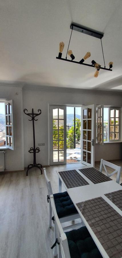 Eco Tbilisi Apartment Bagian luar foto